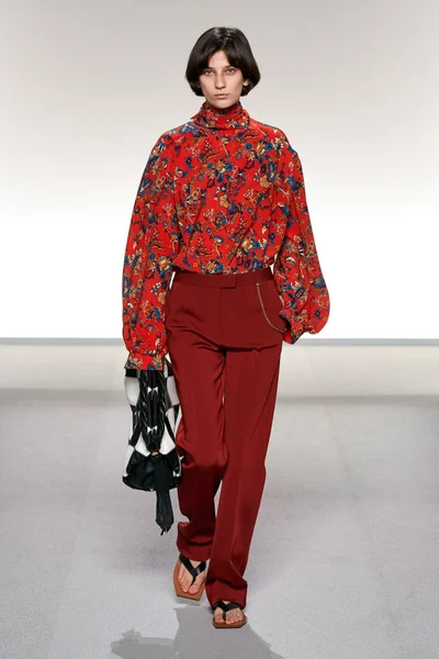 Look 8